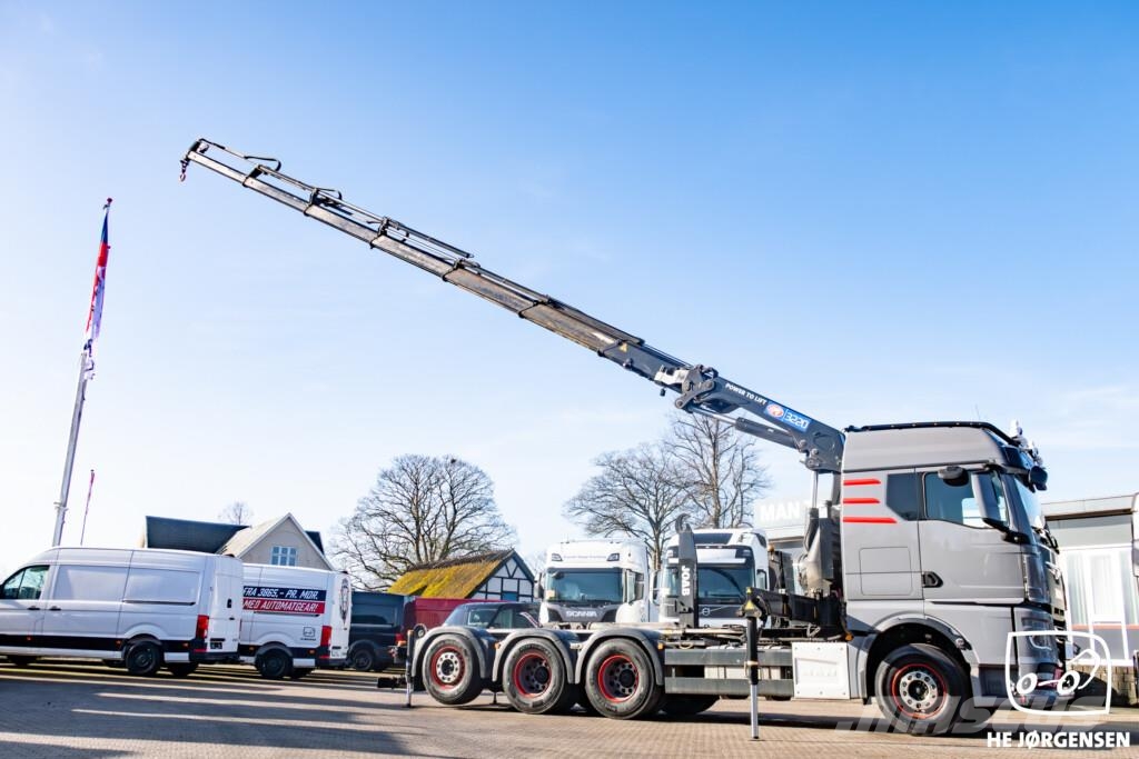 MAN TGX 35.510 8X4/4 BL CH m. Kroghejs/Kran (HMF 3220K Camiones polibrazo