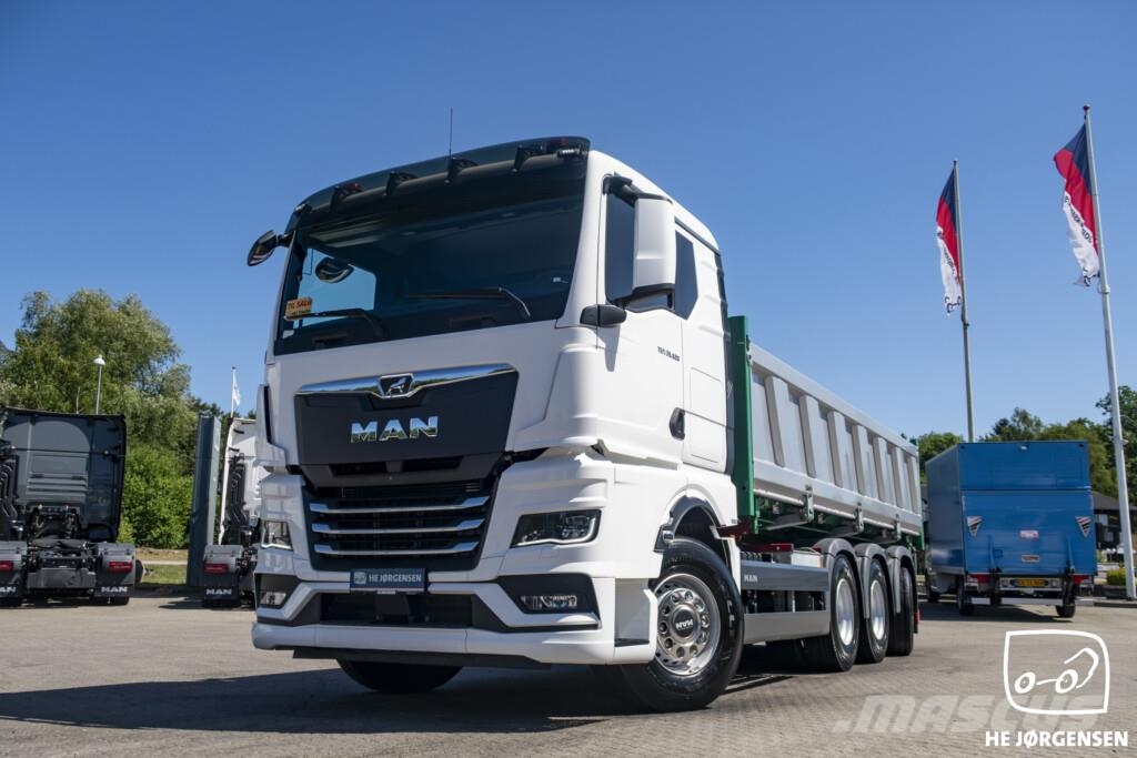 MAN TGX 35.520 8x4-4 BL CH m. 3-vejs Tiplad Ostali kamioni