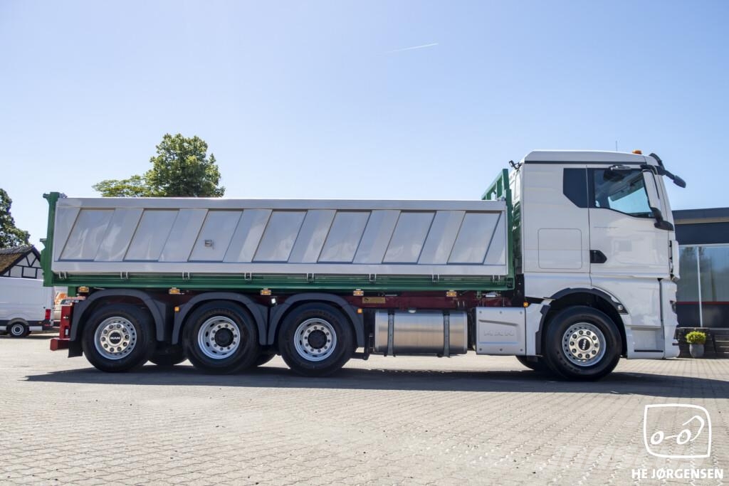 MAN TGX 35.520 8x4-4 BL CH m. 3-vejs Tiplad Ostali kamioni