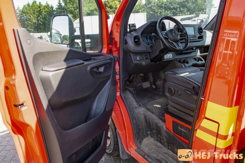 Mercedes-Benz Sprinter 6x2 m. Fejeblad Otros camiones