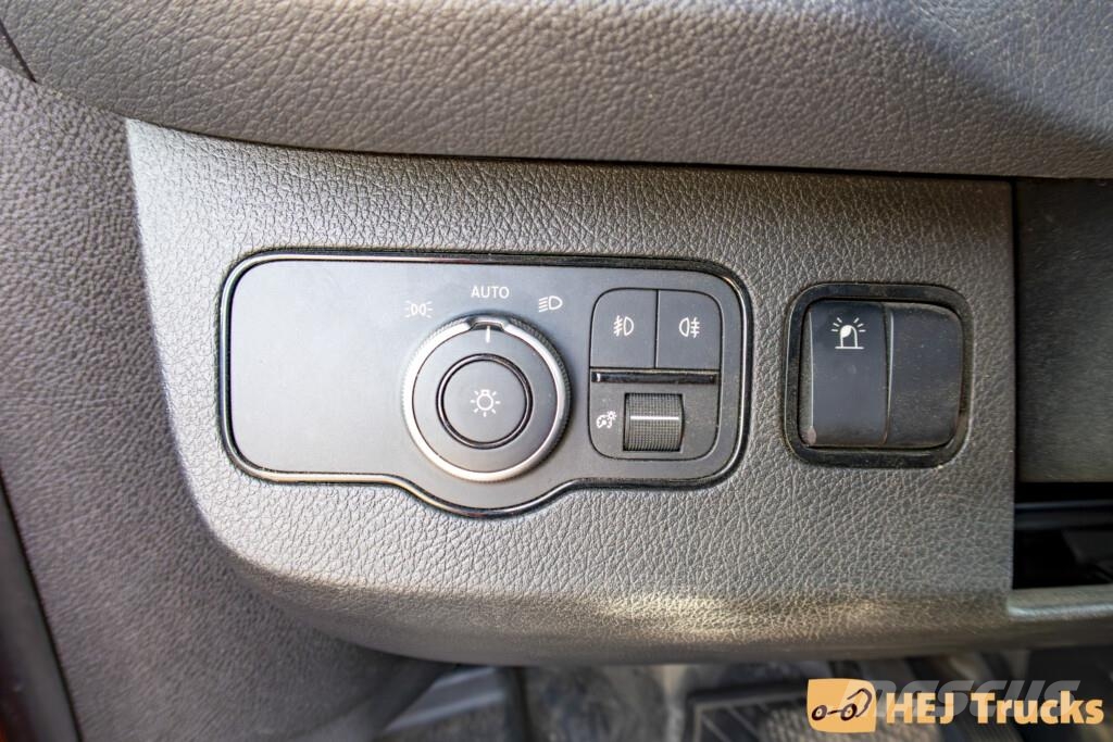 Mercedes-Benz Sprinter 6x2 m. Fejeblad Otros camiones