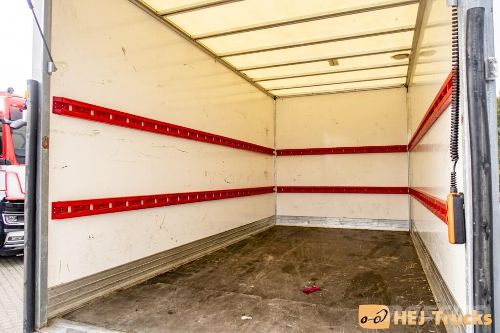 Nissan Interstar Box/Lift Lätta lastbilar