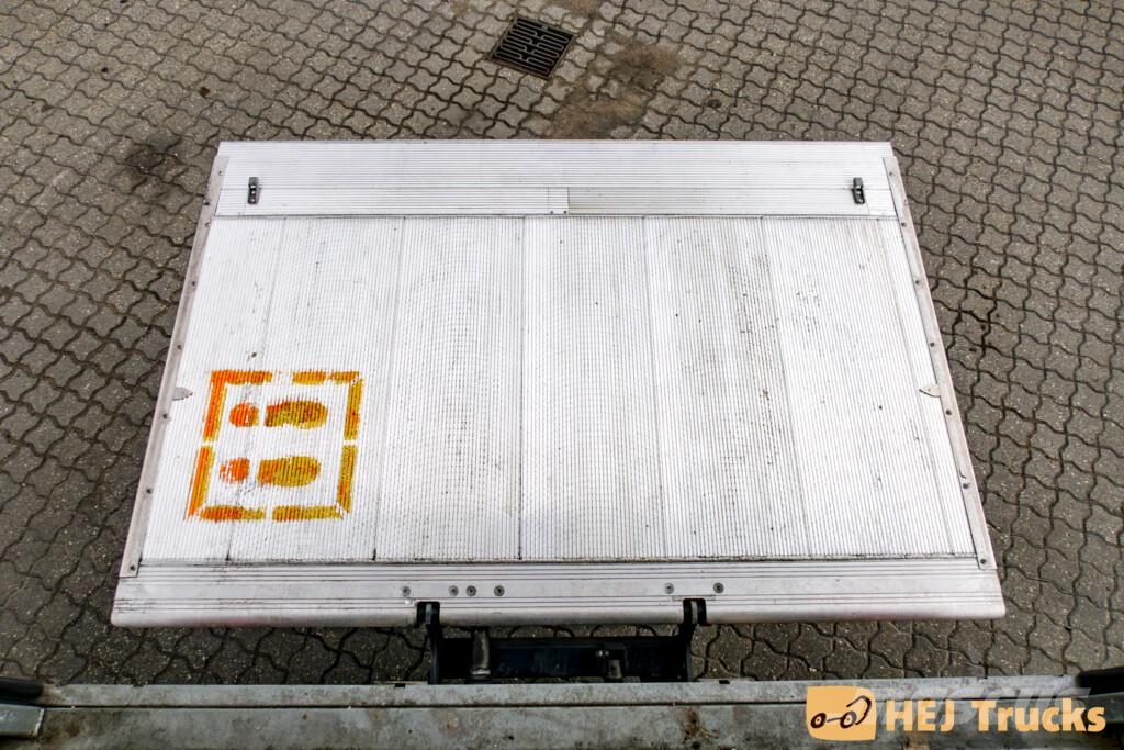 Nissan Interstar Box/Lift Lätta lastbilar