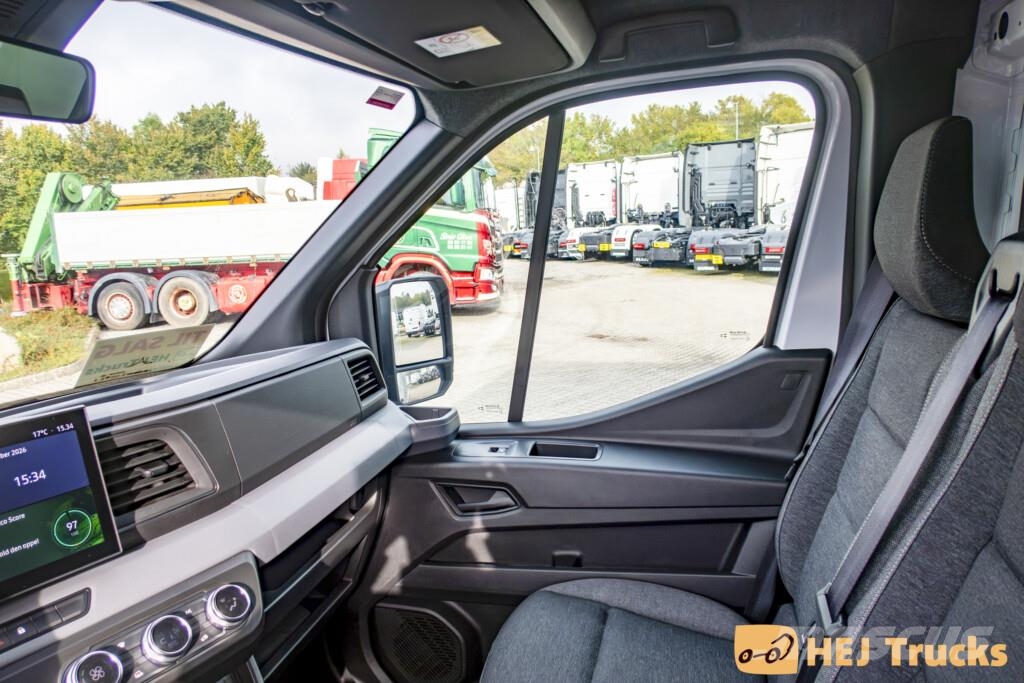 Nissan Interstar Box/Lift Lätta lastbilar