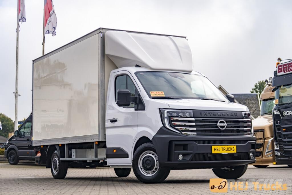 Nissan Interstar Box/Lift Lätta lastbilar