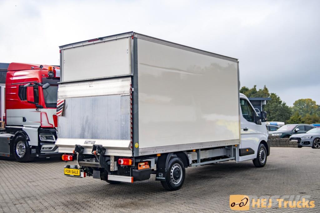 Nissan Interstar Box/Lift Lätta lastbilar