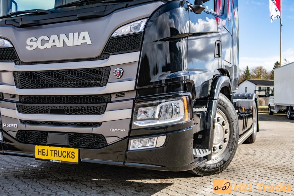 Scania P320 A4x2NB *Hybrid* Nyergesvontatók