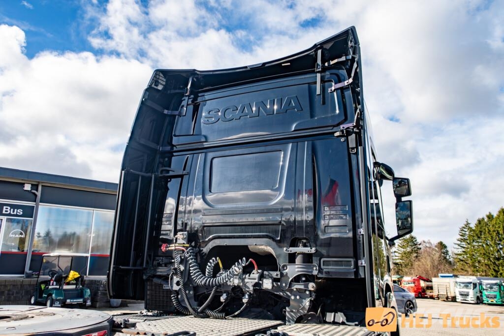 Scania P320 A4x2NB *Hybrid* Nyergesvontatók