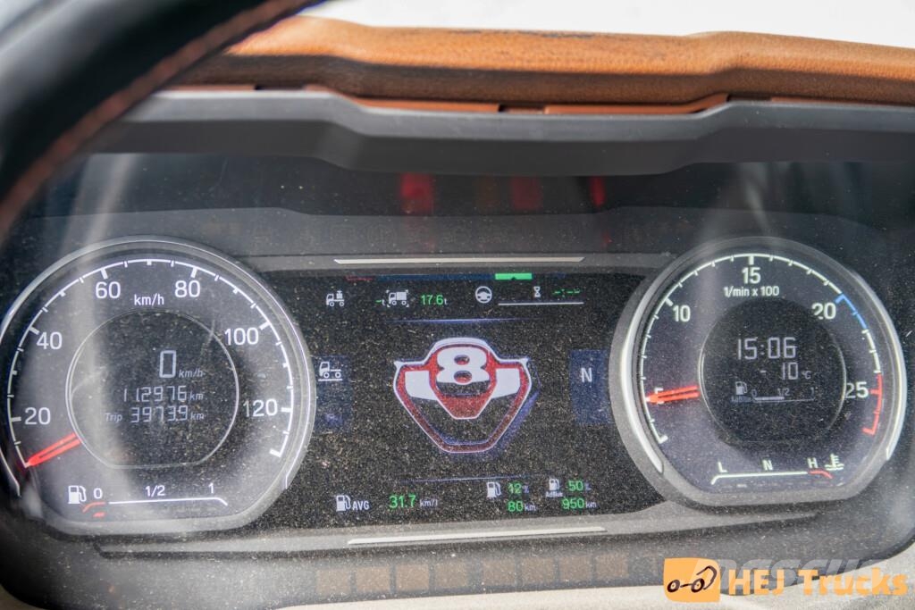 Scania R530 R8x4*4NB m. Kroghejs/Kran (HMF 2820K-5) Camiones polibrazo