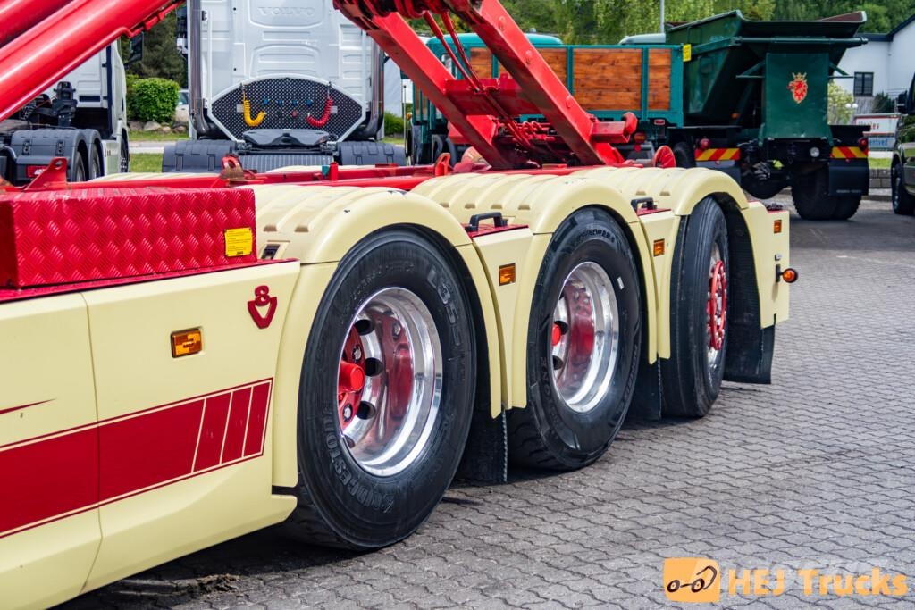 Scania R530 R8x4*4NB m. Kroghejs/Kran (HMF 2820K-5) Camiones polibrazo