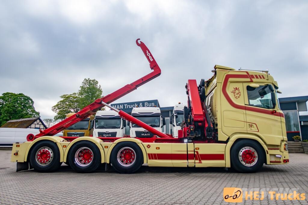 Scania R530 R8x4*4NB m. Kroghejs/Kran (HMF 2820K-5) Camiones polibrazo