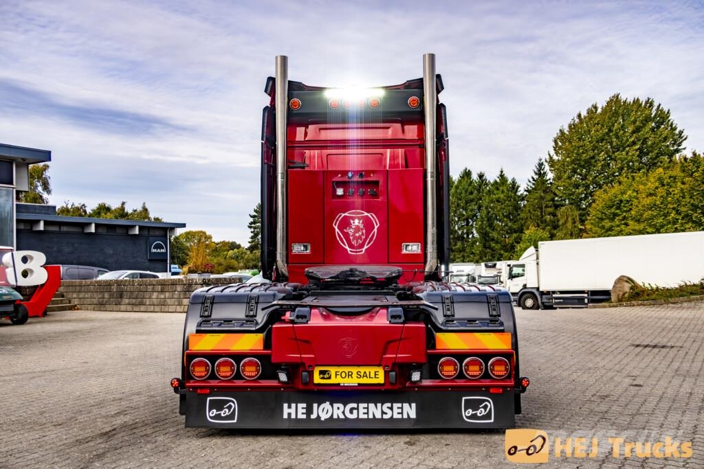 Scania R660 V8 A6x2NB Black Ruby Edition Tegljači