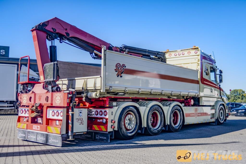 Scania T580 LB8x4*4HNB m. Wirehejs/Kran (HMF 2820K-5) Nosturiautot