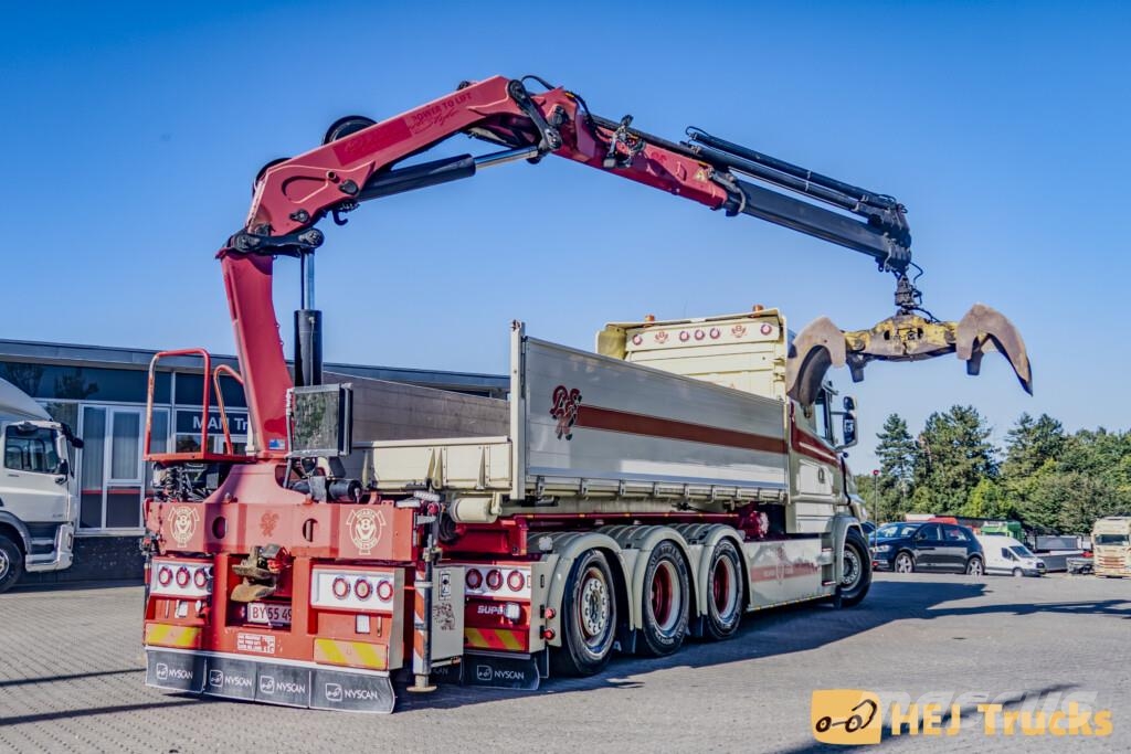 Scania T580 LB8x4*4HNB m. Wirehejs/Kran (HMF 2820K-5) Nosturiautot