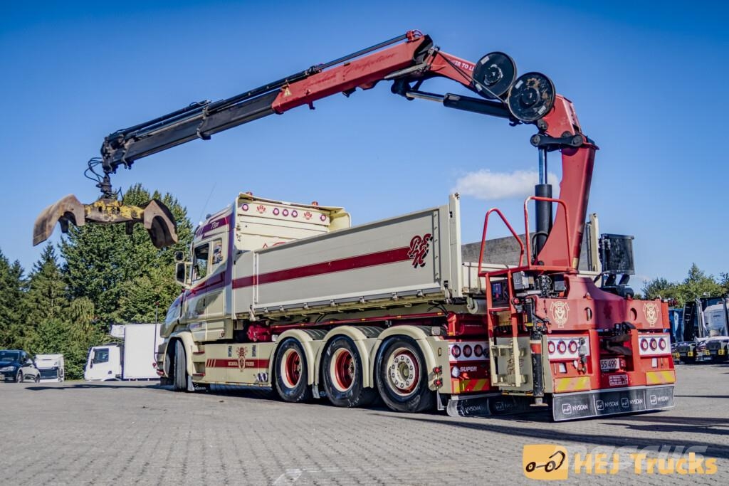 Scania T580 LB8x4*4HNB m. Wirehejs/Kran (HMF 2820K-5) Nosturiautot