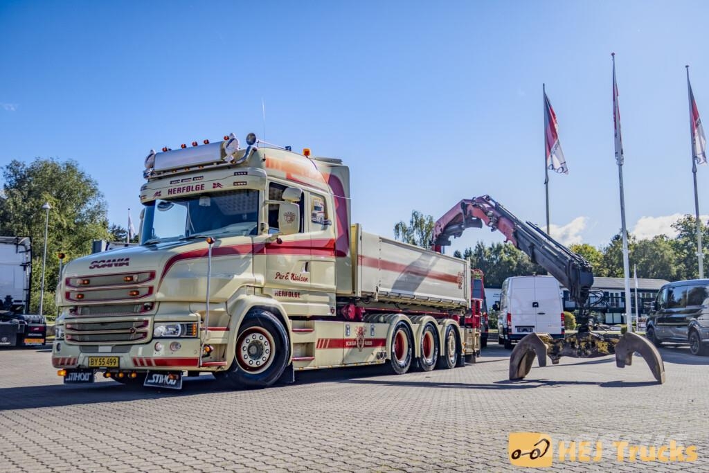 Scania T580 LB8x4*4HNB m. Wirehejs/Kran (HMF 2820K-5) Nosturiautot