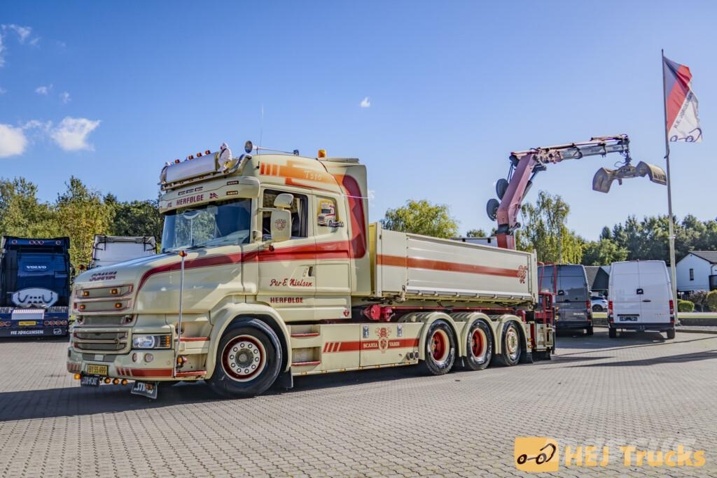 Scania T580 LB8x4*4HNB m. Wirehejs/Kran (HMF 2820K-5) Nosturiautot