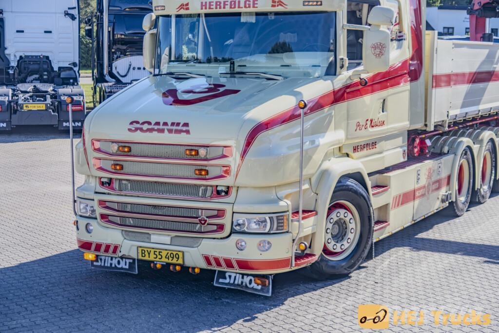 Scania T580 LB8x4*4HNB m. Wirehejs/Kran (HMF 2820K-5) Nosturiautot
