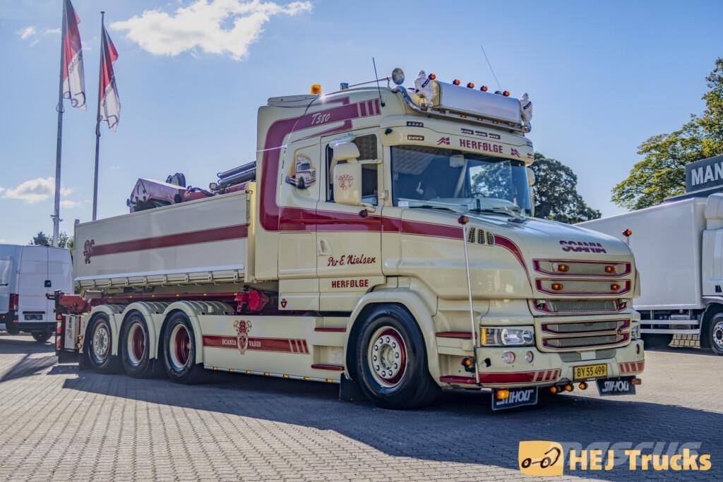 Scania T580 LB8x4*4HNB m. Wirehejs/Kran (HMF 2820K-5) Nosturiautot