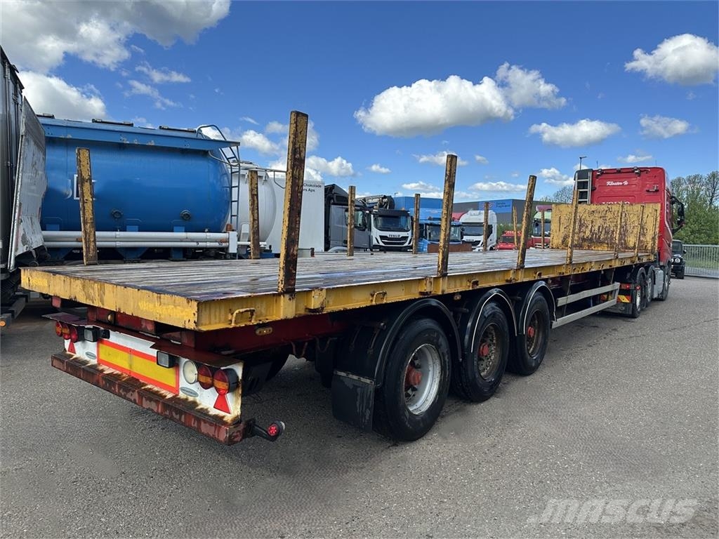 Istrail 12,60m 3 aks åben trailer Pritschenauflieger