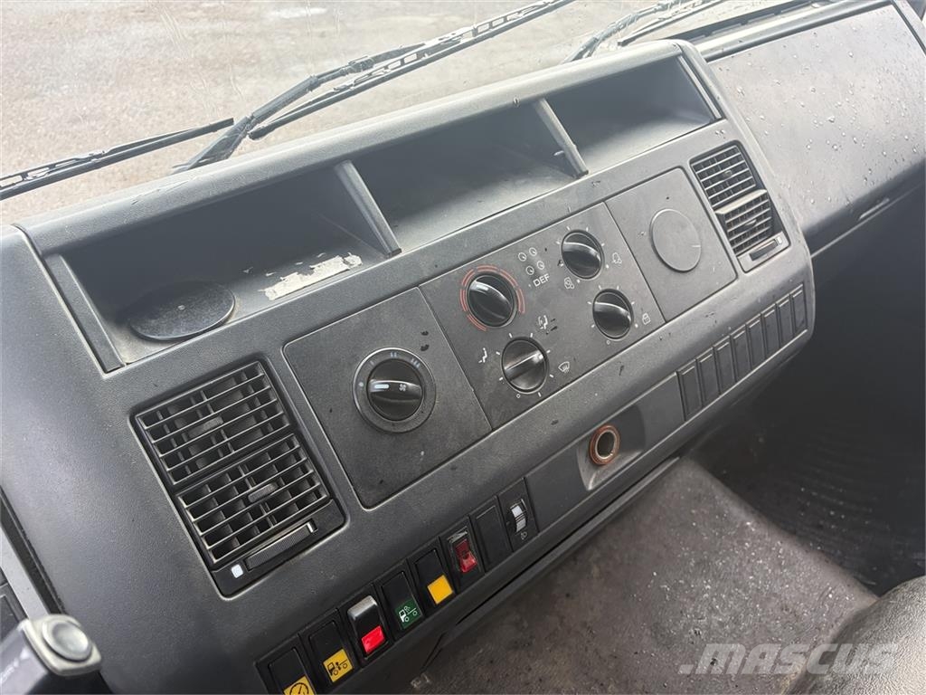 MAN 2aks Fast lad m- HIAB 035 Smagās mašīnas ar celtni