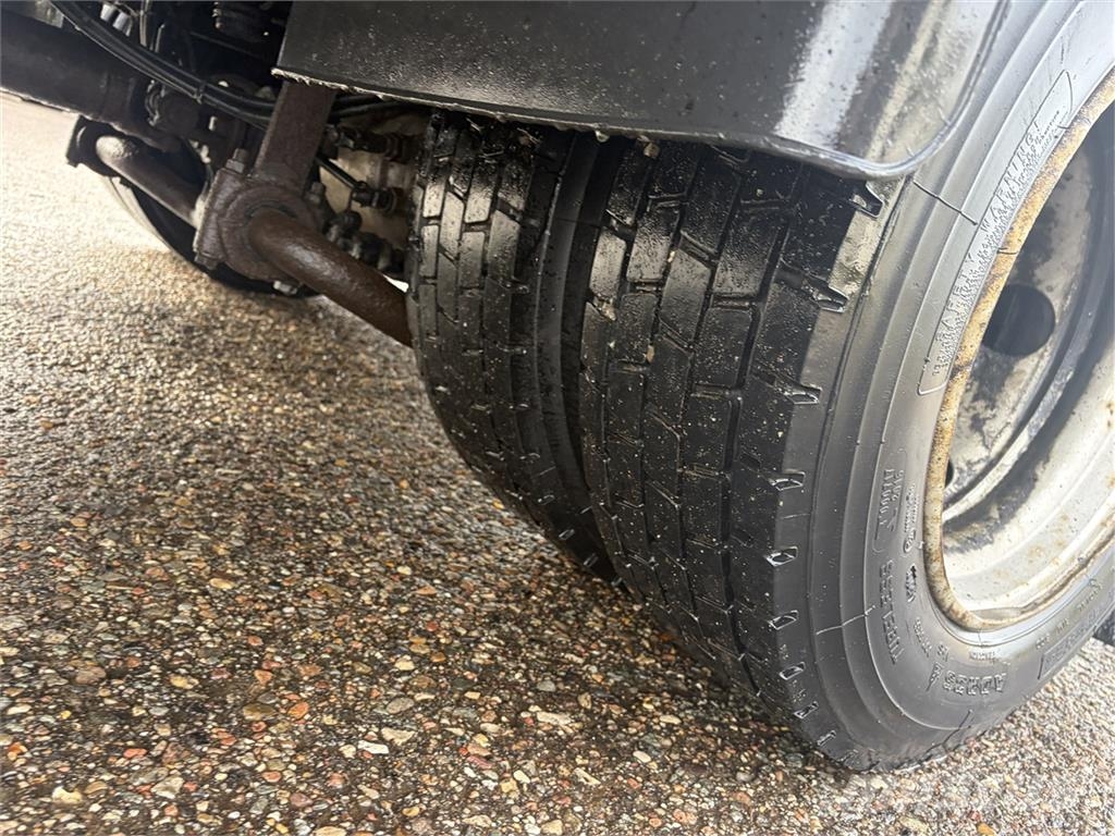 MAN 2aks Fast lad m- HIAB 035 Smagās mašīnas ar celtni