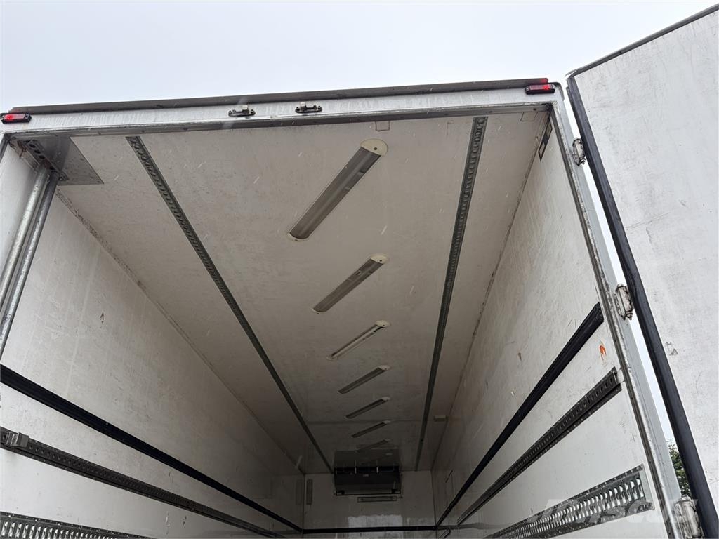 MAN TGA 18.320 Carrier Supra 850 Temperature controlled trucks