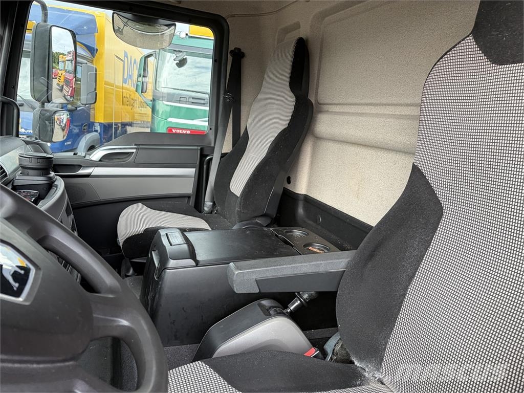 MAN TGL 12.220 4x2 Box Euro-6 12 tons Fast kasse