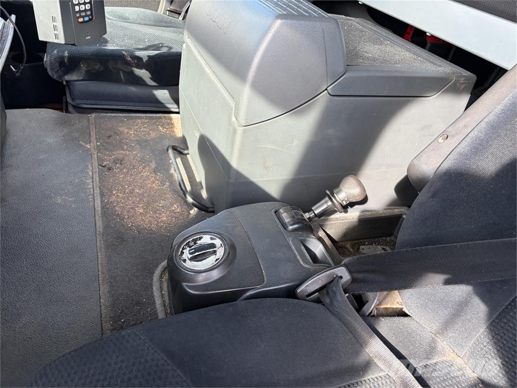 MAN TGS 18.400 4x2 Tractor Units