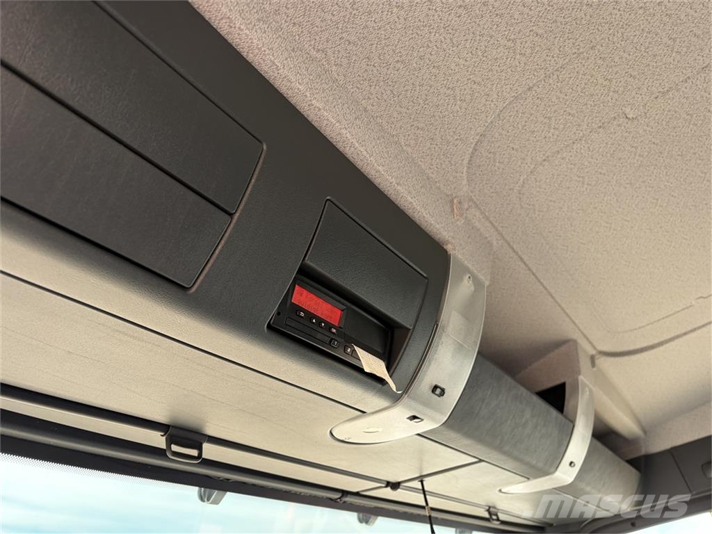MAN TGS 26.420 6x2 Box Euro-6 euro-6 Camiones con caja de remolque