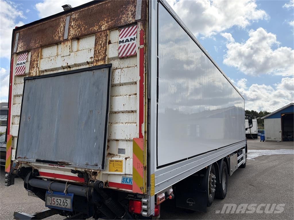 MAN TGS 26.420 6x2 Box Euro-6 euro-6 Camion cassonati