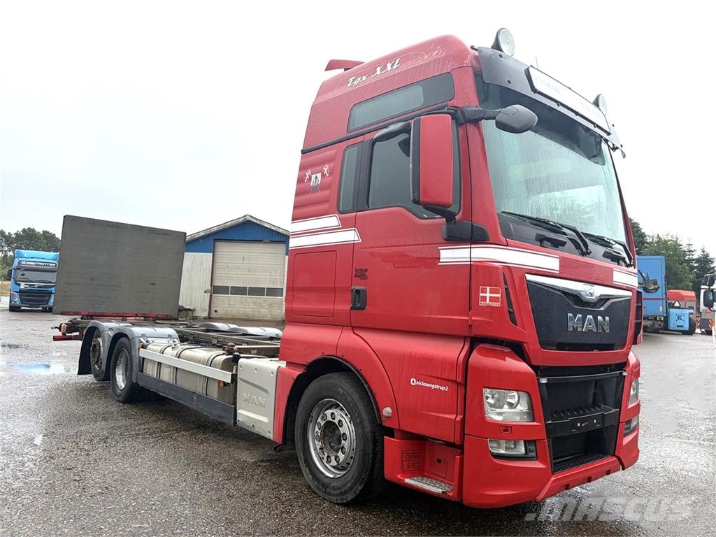 MAN TGX 26.440 6x2 BDF Euro-6 Camion portacontainer