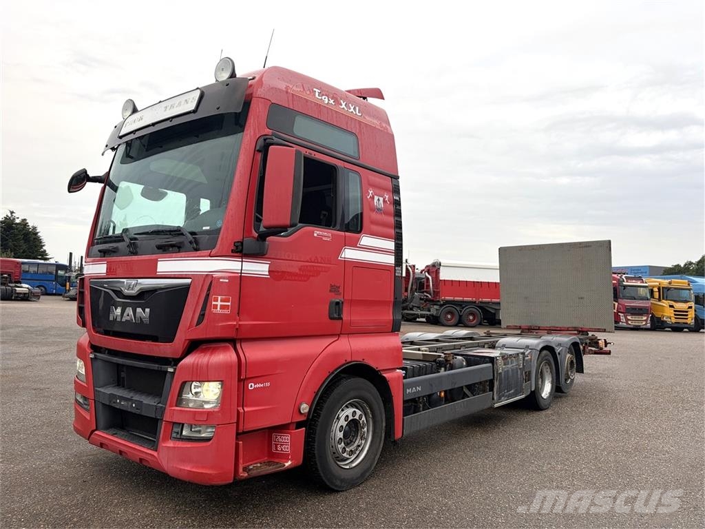 MAN TGX 26.440 6x2 BDF Euro-6 Camion portacontainer