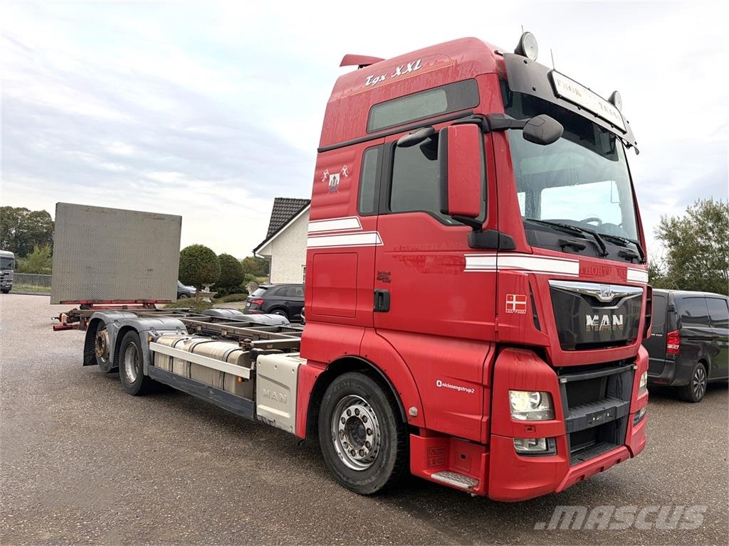 MAN TGX 26.440 6x2 BDF Euro-6 Camion portacontainer