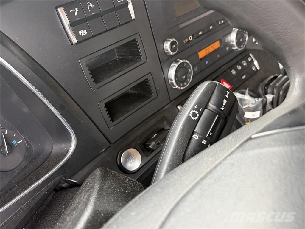 Mercedes-Benz 1836 4x2 Fragt - Euro 6 Caminhões com cortinas laterais