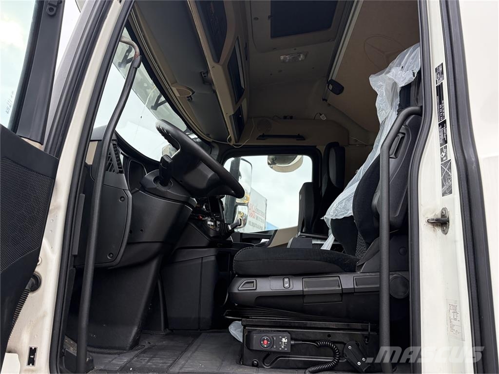 Mercedes-Benz 1836 4x2 Fragt - Euro 6 Caminhões com cortinas laterais