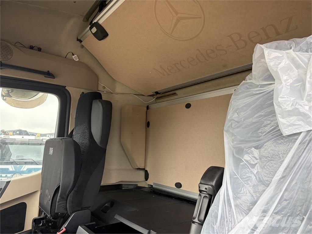 Mercedes-Benz 1836 4x2 Fragt - Euro 6 Caminhões com cortinas laterais