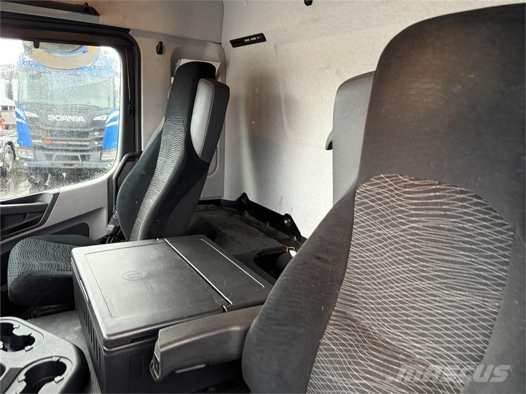 Mercedes-Benz Antos 1830 4x2 Box Sanduk kamioni