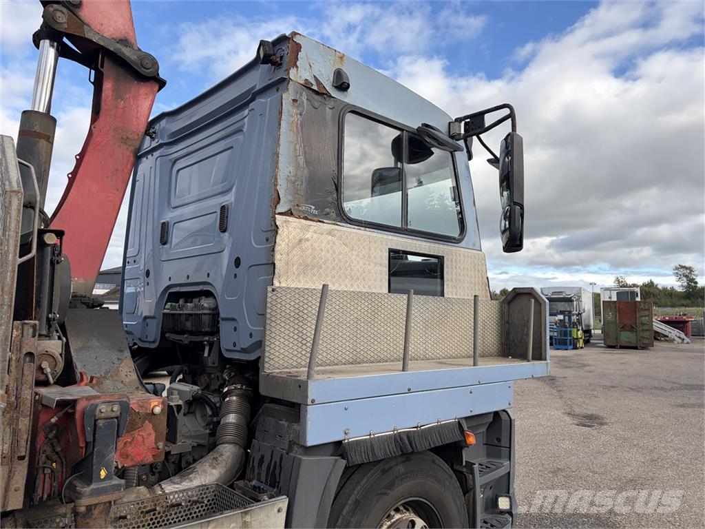 Mercedes-Benz Antos 2533 6x2-4 fast lad m-HMF 1820 Nosturiautot