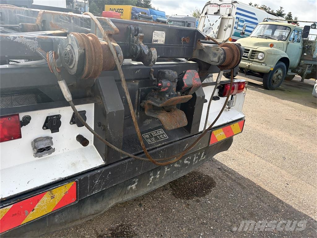 Mercedes-Benz Arocs 2546 6x2 Hiab 262 Demontažnii kamioni za podizanje kabela