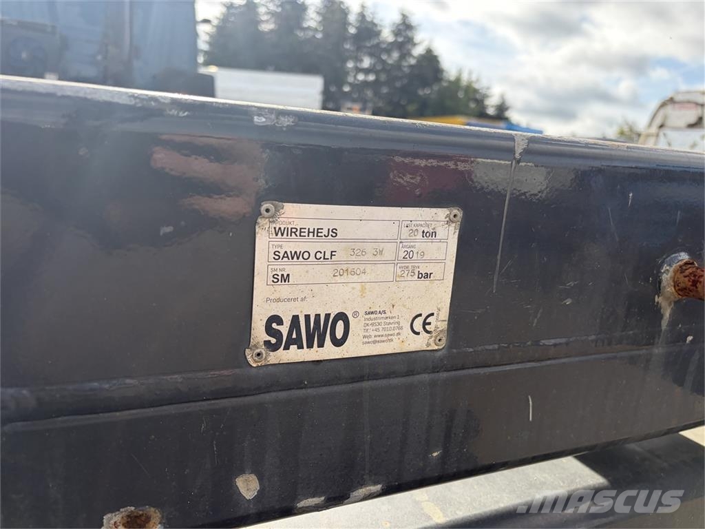 Mercedes-Benz Arocs 2546 6x2 Hiab 262 Lanový nosič kontajnerov