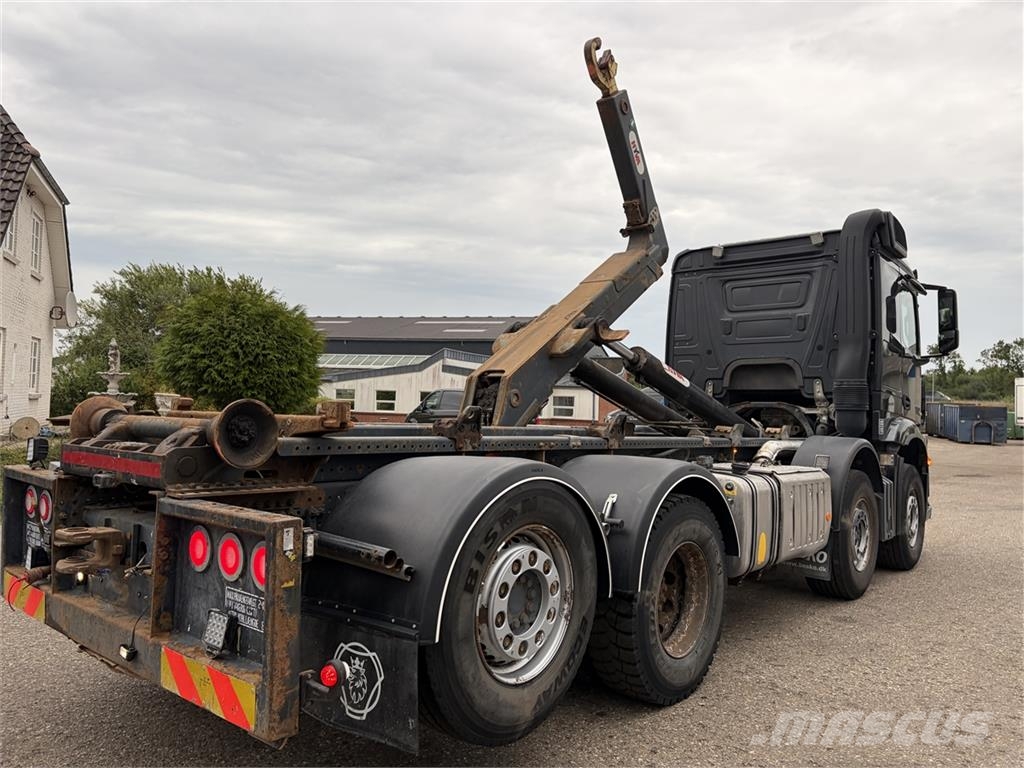Mercedes-Benz Arocs 3246 8x2 Kroghejs Çekiciler