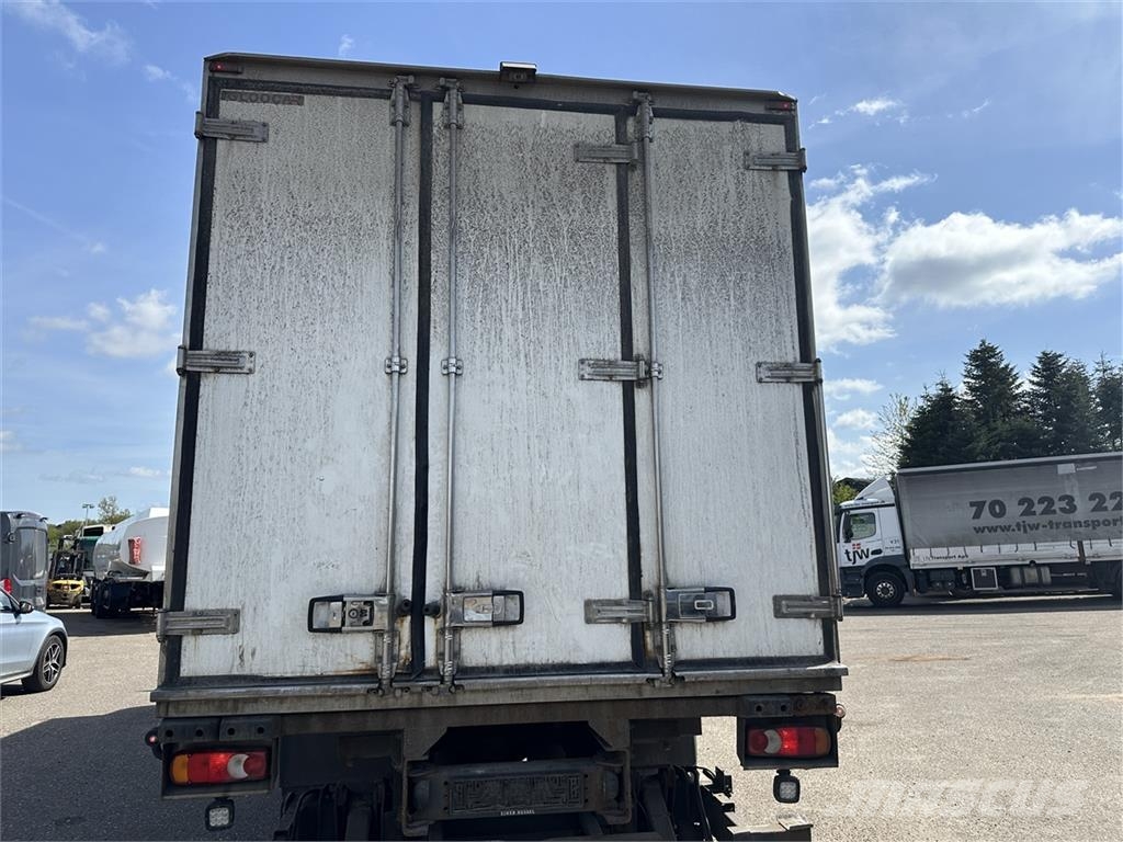 Renault Premium 300 DXI 4x2 Kølebil Külmikautod