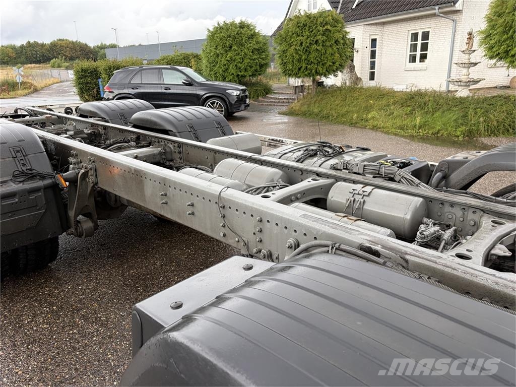 Scania G450 8x2 Chassis 平板车