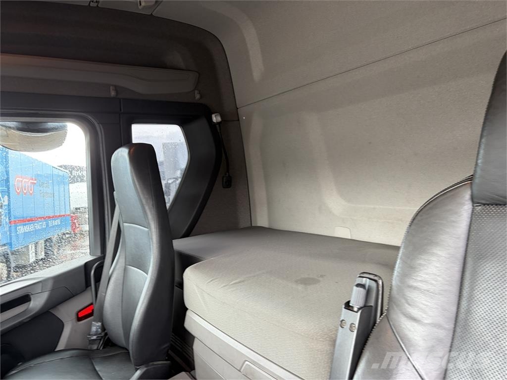 Scania G450 8x2 Chassis Autocabinati