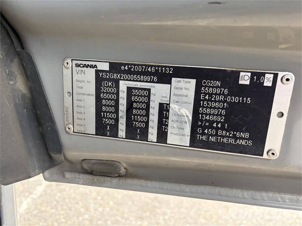 Scania G450 8x2 Chassis Chassis met cabine