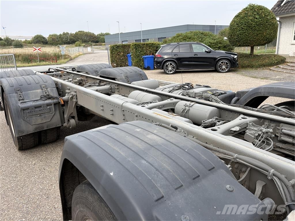 Scania G450 8x2 Chassis Chassis met cabine