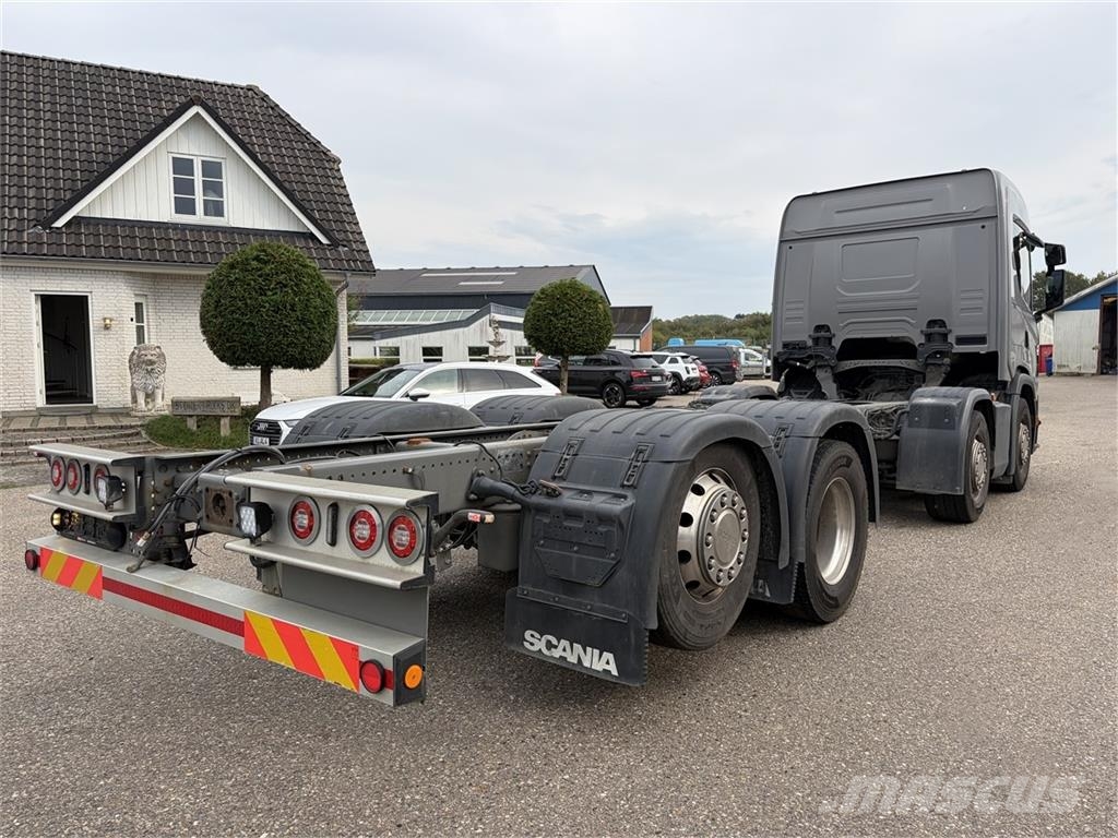 Scania G450 8x2 Chassis Chassis met cabine