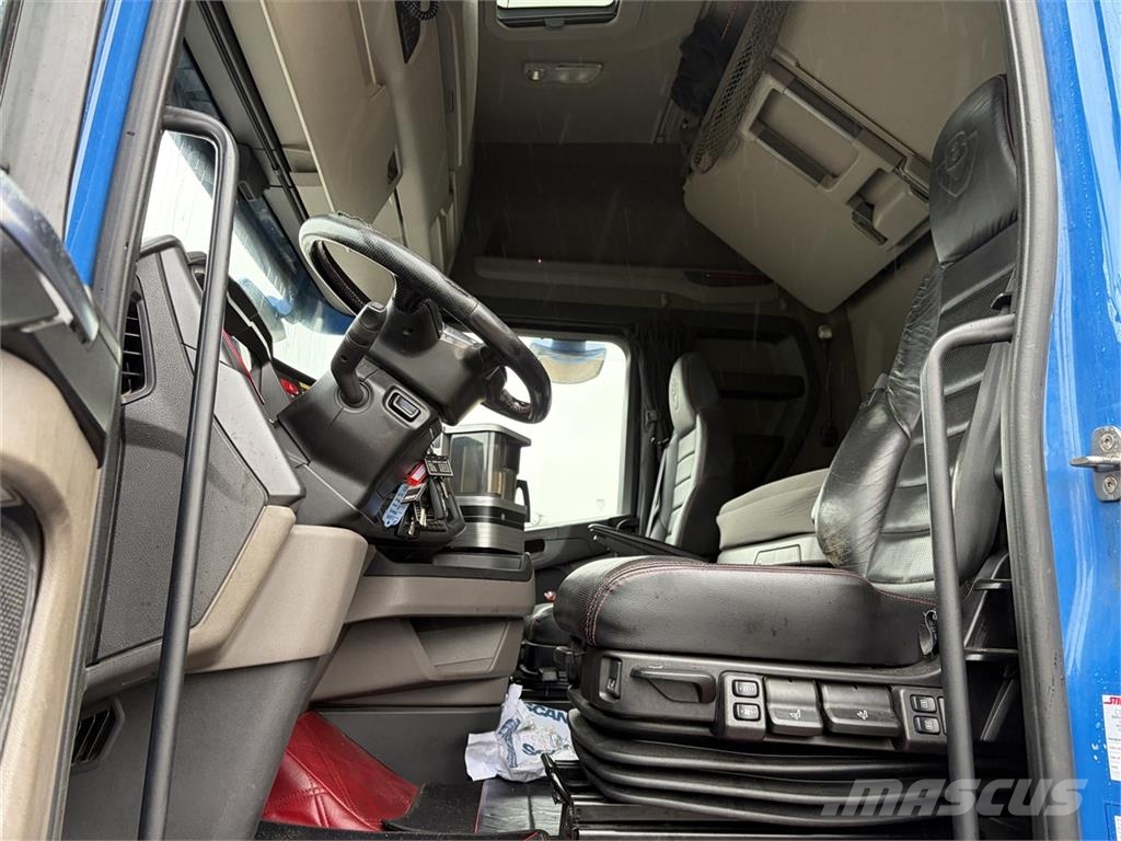 Scania S650 6x2 Box med sideåbning v8 Fast kasse