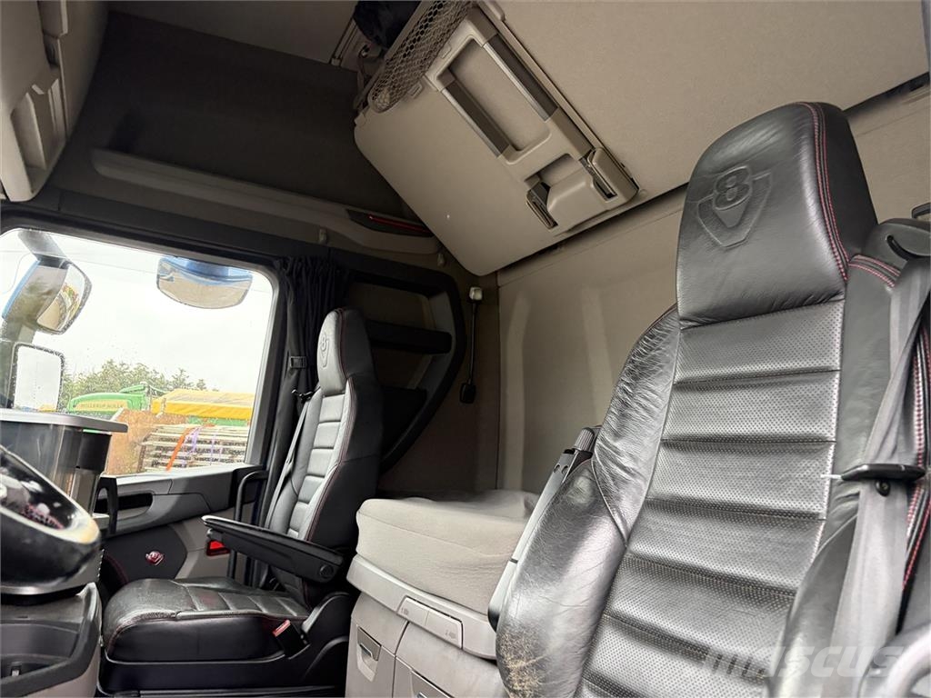 Scania S650 6x2 Box med sideåbning v8 Fast kasse